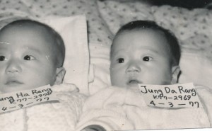 3 Nov 1977 - Dawna & Naoma in Korea